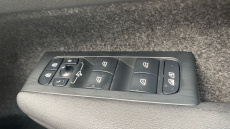 Volvo XC40 2.0 B3P Ultra Dark 5dr Auto Petrol Estate